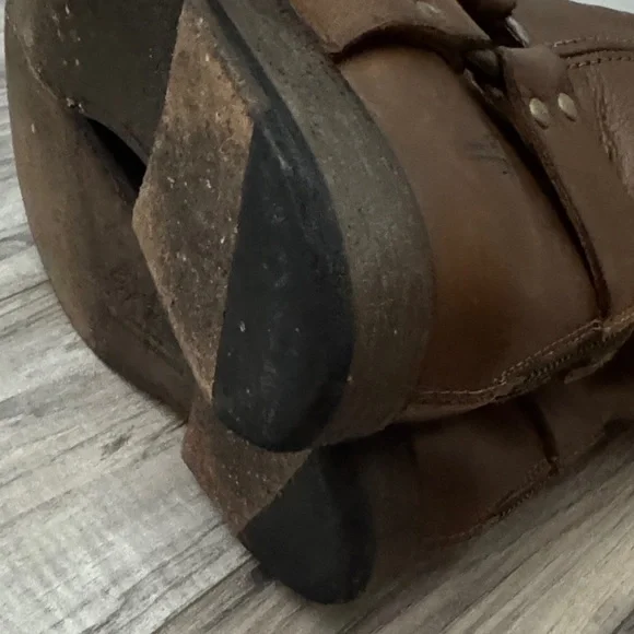 Frye Philip Harness 9R - Picture 15 of 16